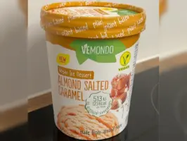 Almond salted caramel ice dessert 500 ml